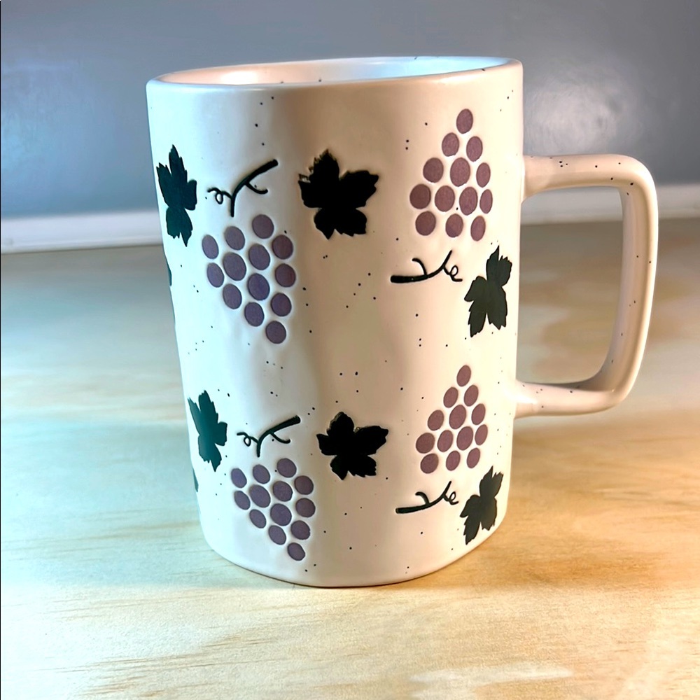 Grape Pattern Ceramic Mug
